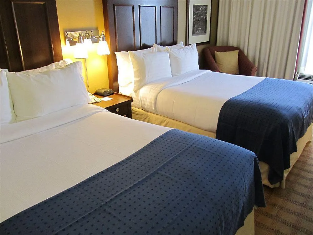 Hotel Holiday Inn Savannah Historic District By Ihg